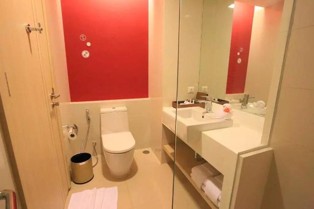 SLEEP WITH ME HOTEL design hotel